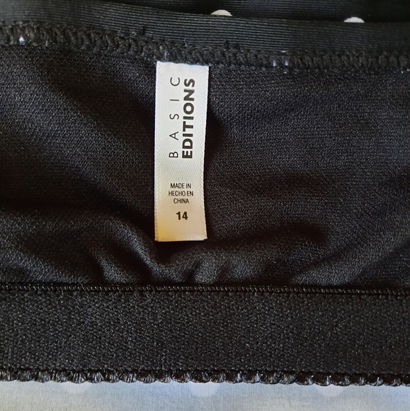 Basic Editions NWT swim top size 14 - Picture 11 of 14